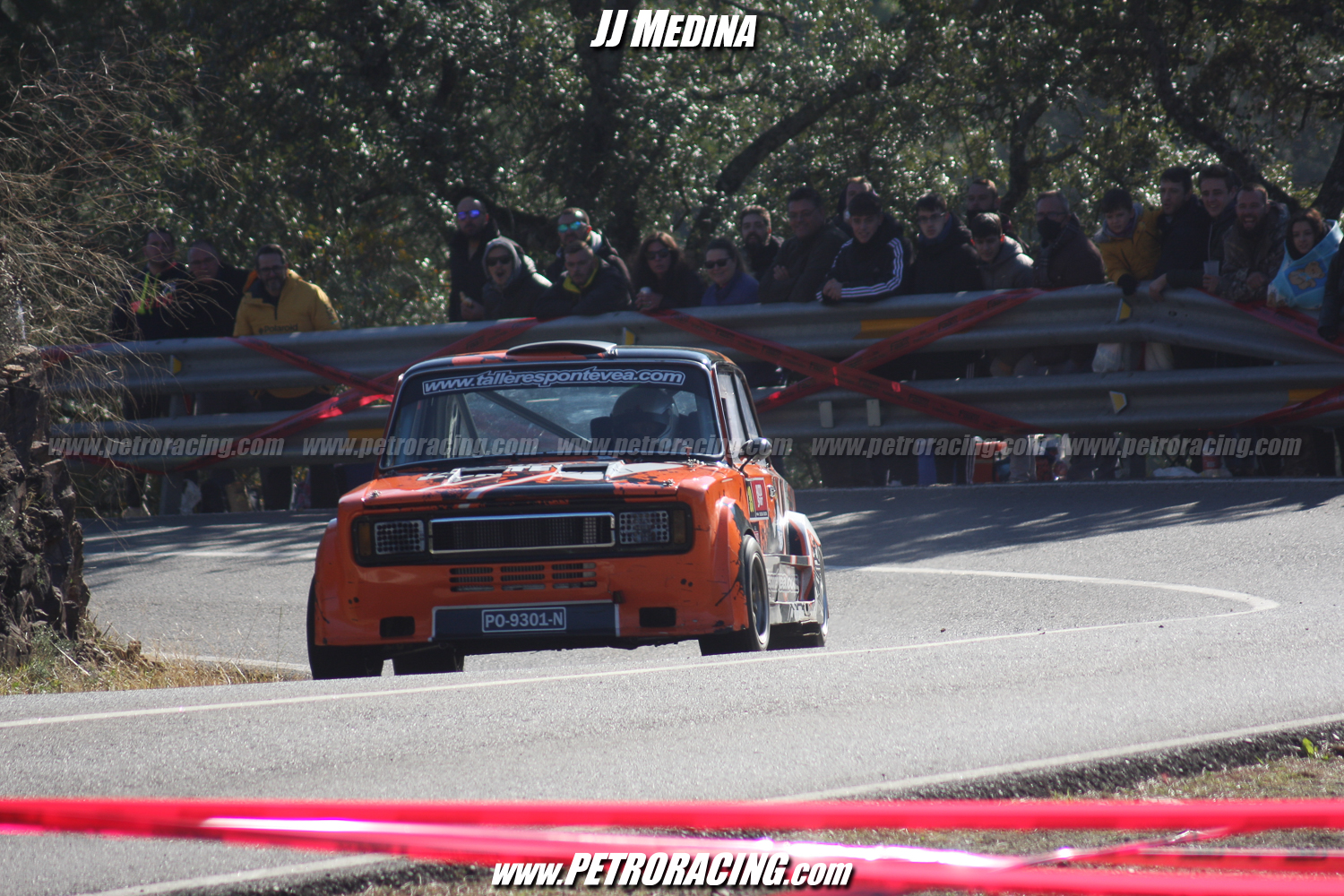 De Galicia vino Roberto Barreiro con su espectacular Seat 124, ganando la Copa y acabando séptimo de Turismos.